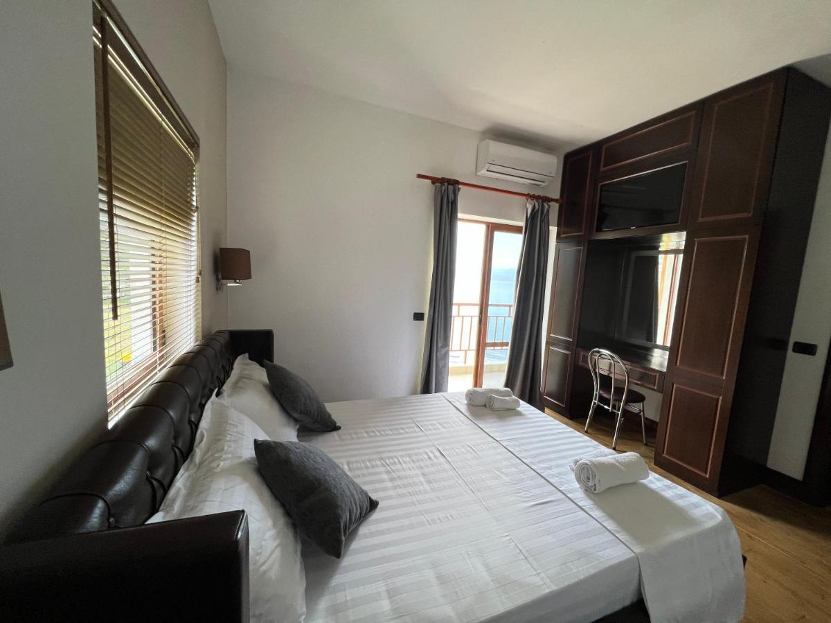 Hotel Victoria Memlishte ภายนอก รูปภาพ