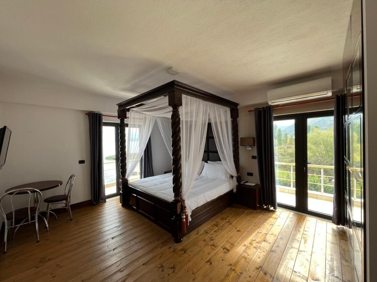 Hotel Victoria Memlishte ภายนอก รูปภาพ
