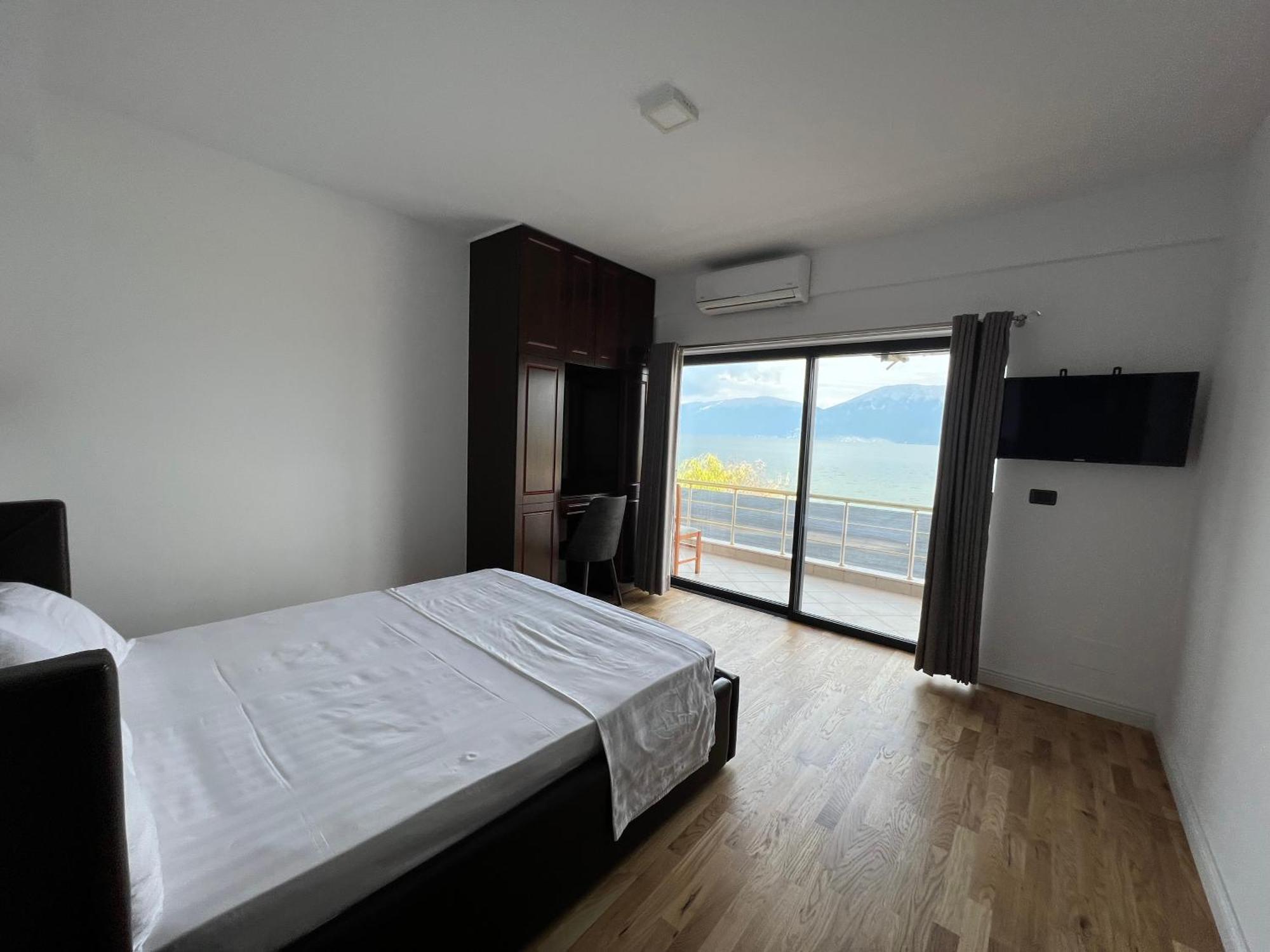 Hotel Victoria Memlishte ภายนอก รูปภาพ